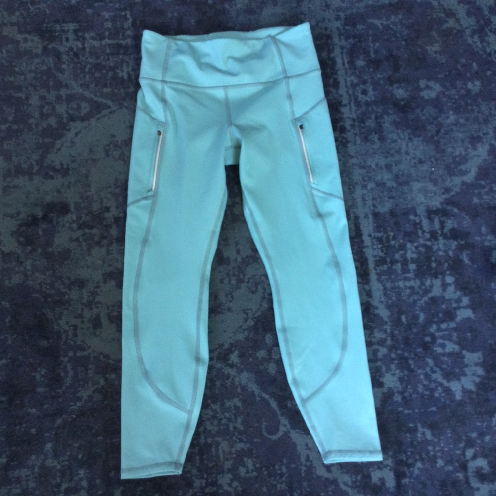Athleta Medium Seafoam Green 7/8 Petite Fleece Lined tights